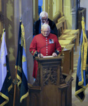 Chelsea Pensioner, Dewie Treharne, reads the 4th Lesson